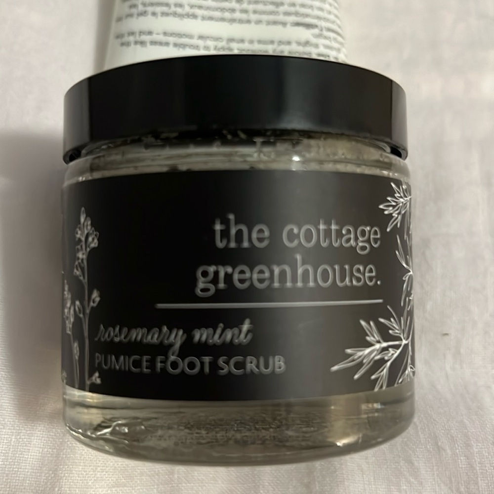 New! The Cottage Greenhouse Rosemary Mint Foot Scrub